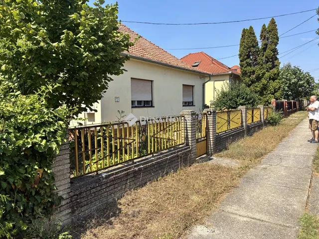 Eladó ház Kozármisleny, Munkácsy Mihály utca 89 nm