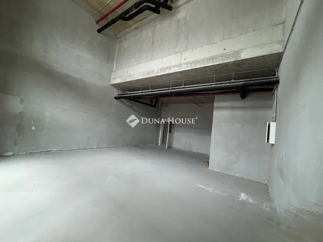 Eladó kereskedelmi és ipari ingatlan Budapest XIII. kerület 81 nm