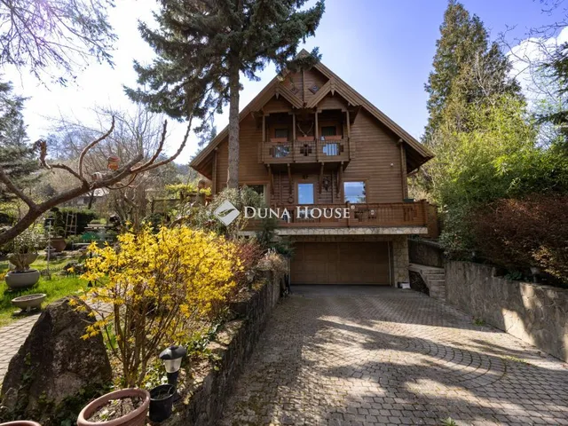 Eladó ház Leányfalu 440 nm