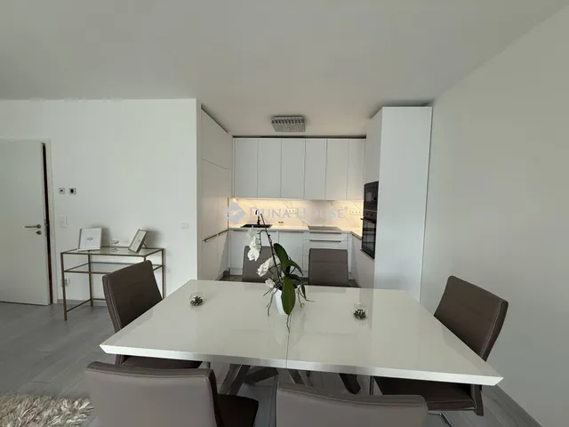 Eladó lakás Budapest XIII. kerület, Cserhalom utca 95 nm