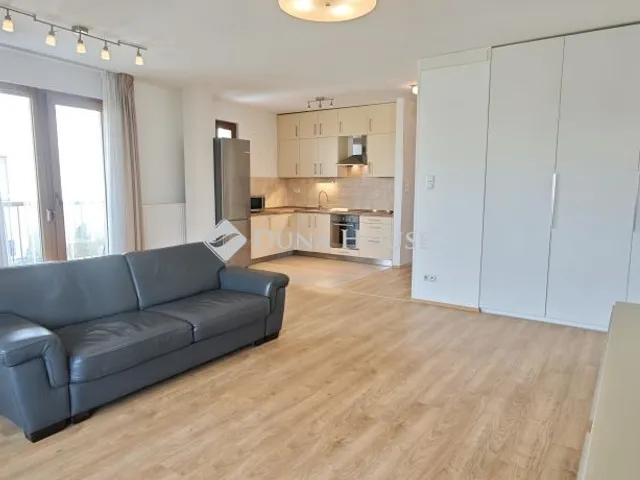 Eladó lakás Budapest XIII. kerület, Úszódaru utca 91 nm