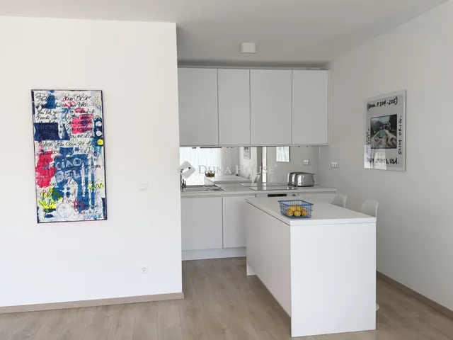 Eladó lakás Budapest XIII. kerület, Cserhalom utca 100 nm