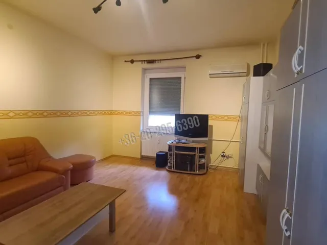 Eladó lakás Dunaújváros, Belváros 54 nm
