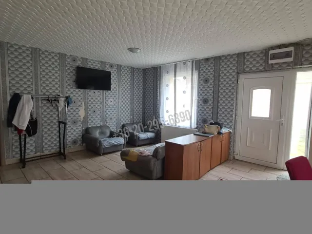 Eladó ház Dunaújváros, Újtelep 125 nm