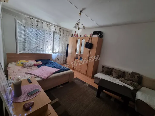 Eladó lakás Dunaújváros, Római városrész 36 nm