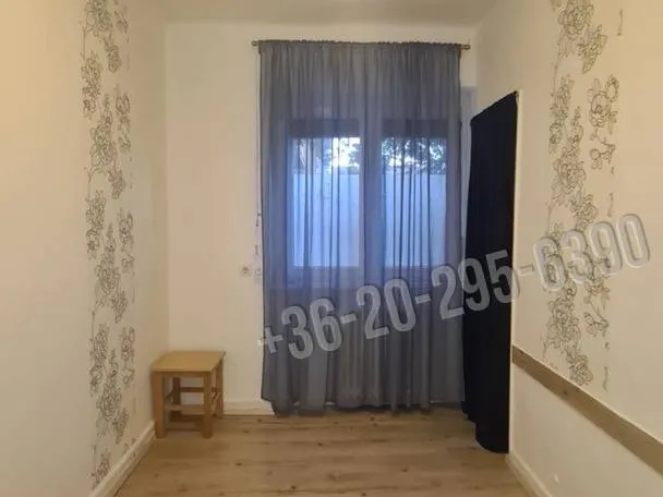 Eladó lakás Dunaújváros, Belváros, Dózsa György út 35 nm