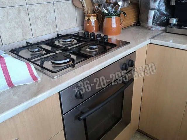 Eladó lakás Dunaújváros, Béke városrész, Erdősor utca 53 nm