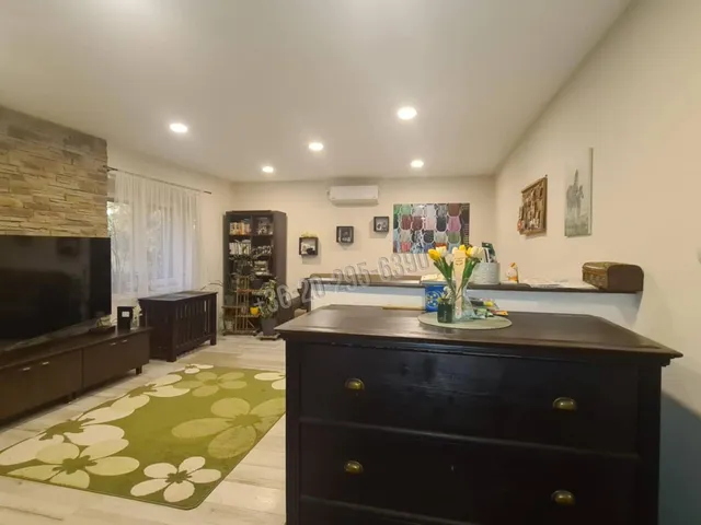 Eladó ház Baracs 66 nm