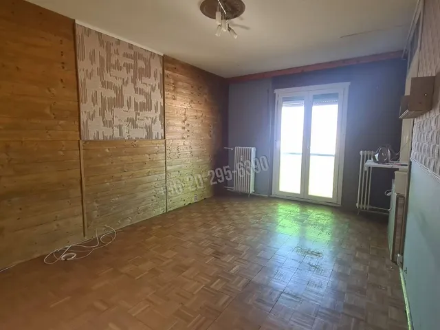 Eladó lakás Dunaújváros 59 nm