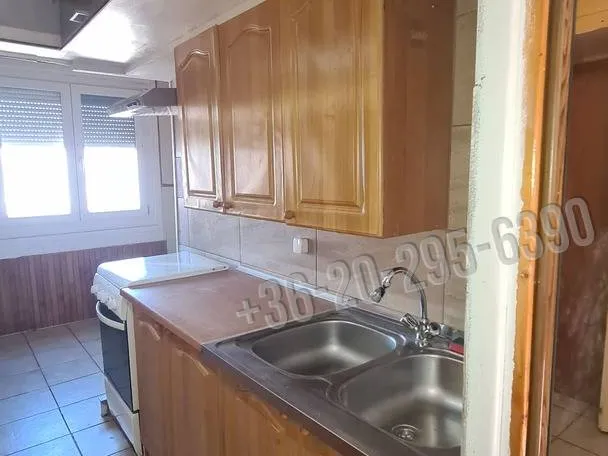 Eladó lakás Dunaújváros 59 nm