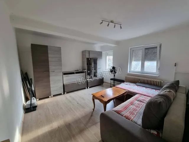 Eladó lakás Dunaújváros, Belváros 49 nm