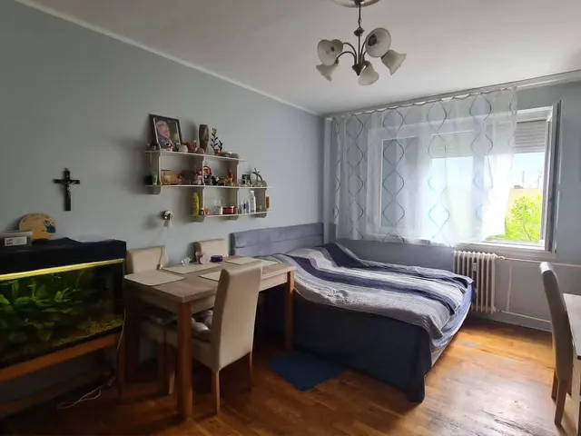 Eladó lakás Dunaújváros, Béke városrész 30 nm