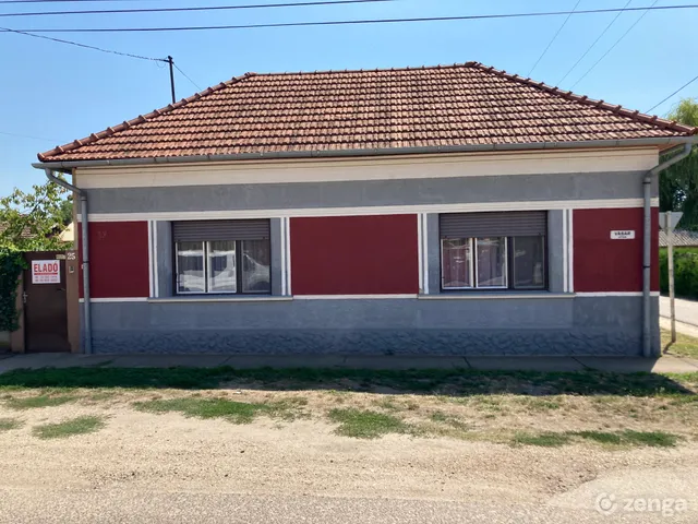 Eladó ház Tiszakécske 120 nm