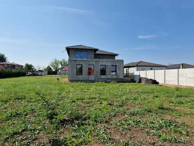 Eladó ház Délegyháza 293 nm