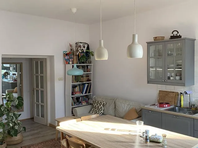 Eladó lakás Budapest VI. kerület 70 nm