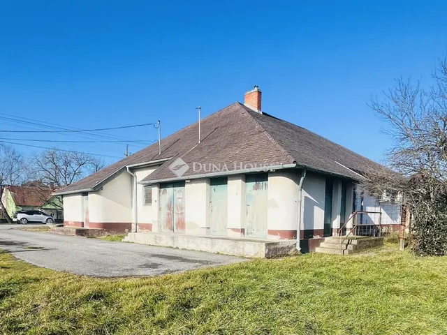 Kiadó kereskedelmi és ipari ingatlan Körmend, Somogyi Béla utca 247 nm