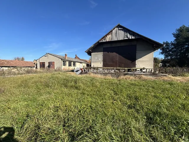 Eladó kereskedelmi és ipari ingatlan Salomvár, Vass János utca 1247 nm