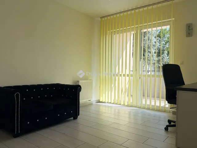 Kiadó kereskedelmi és ipari ingatlan Szombathely, Óperint utca 65 nm