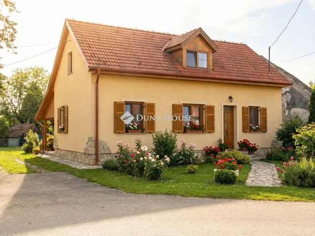 Eladó ház Nagykölked, Fő utca 85 nm