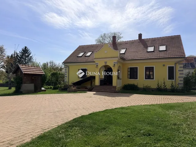 Eladó ház Őriszentpéter, Siskaszer 272 nm