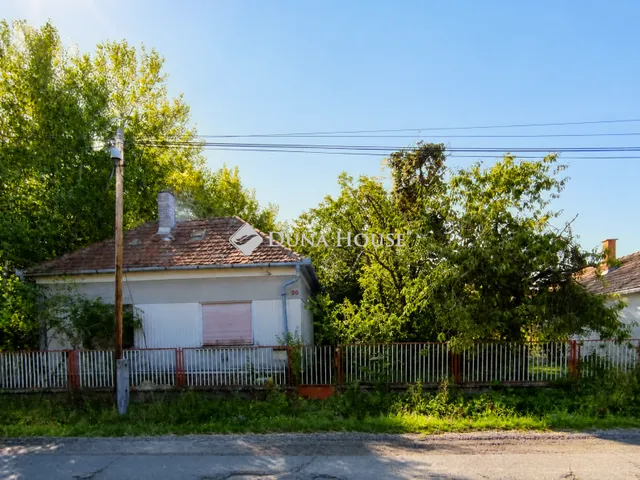 Eladó ház Szőce, Arany János út 73 nm