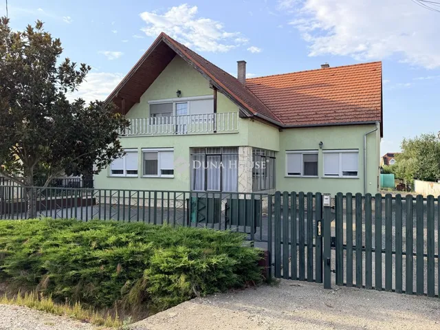 Eladó ház Rábagyarmat 174 nm