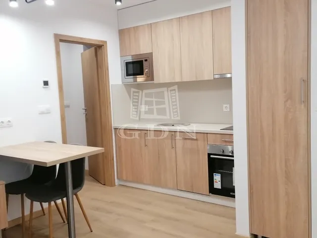 Kiadó lakás Szeged, Móraváros 38 nm