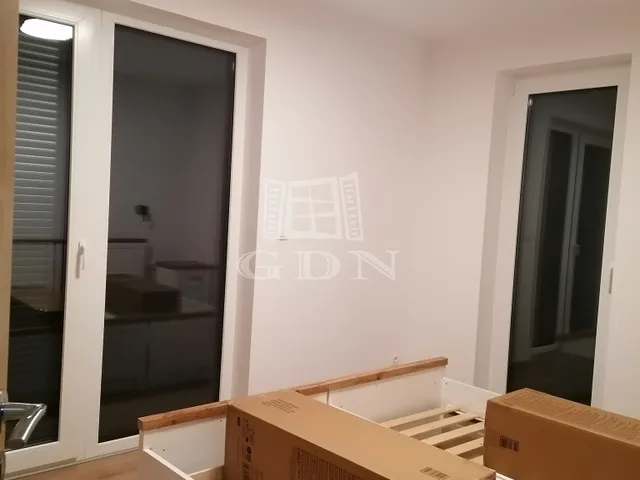 Kiadó lakás Szeged, Móraváros 38 nm