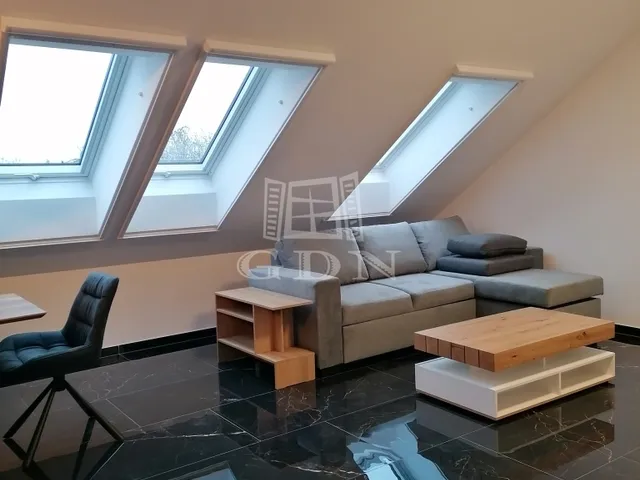 Kiadó lakás Szeged, Móraváros 64 nm