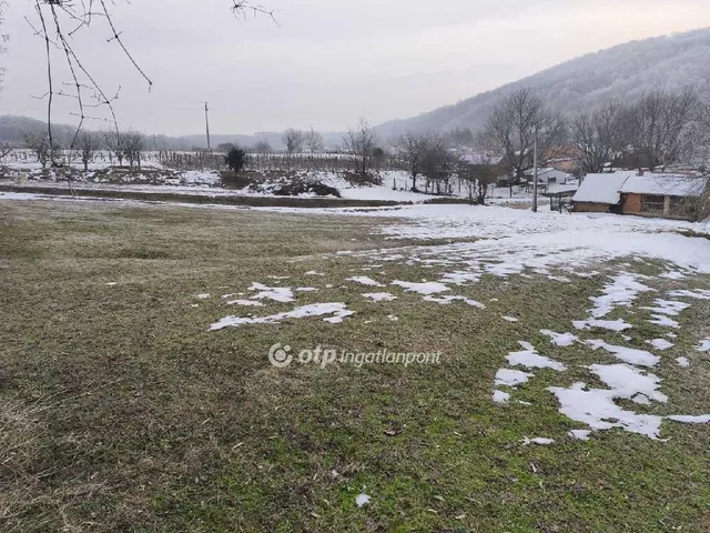 Eladó telek Villánykövesd 3198 nm