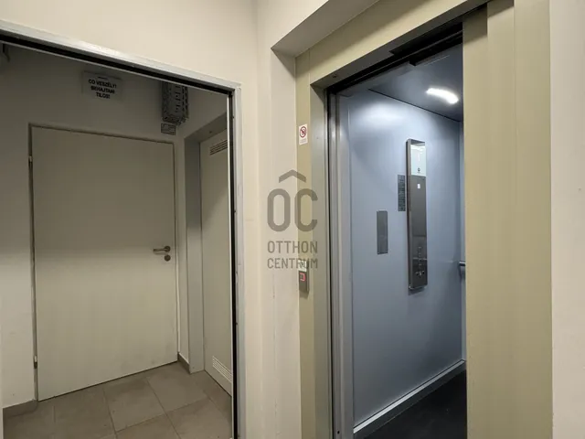 Eladó garázs Győr, Révfalu, Ady Endre utca 16 nm