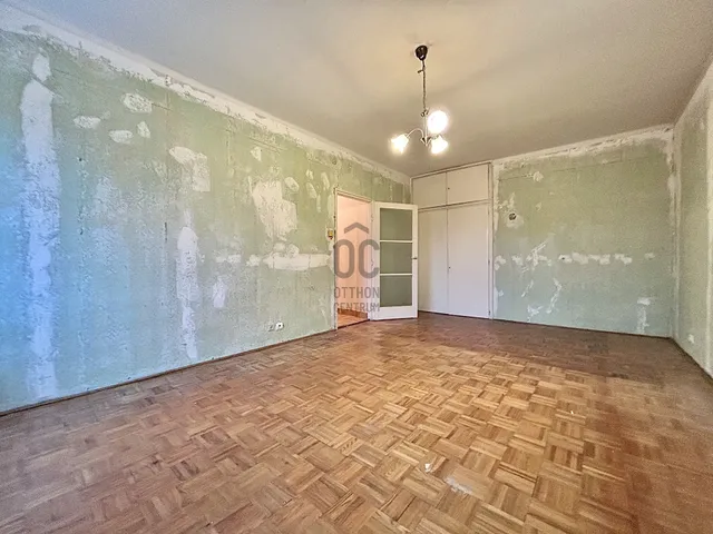 Eladó lakás Győr, Adyváros 43 nm