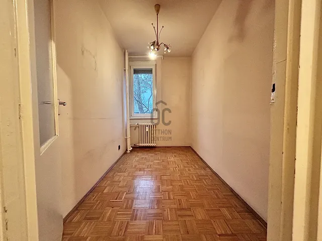 Eladó lakás Győr, Adyváros 43 nm