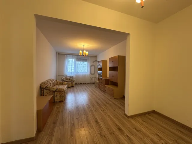 Eladó lakás Győr, Adyváros 53 nm