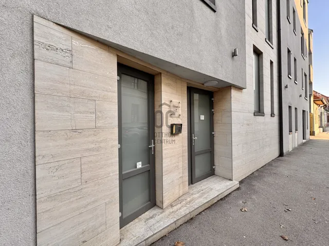 Eladó lakás Győr 30 nm