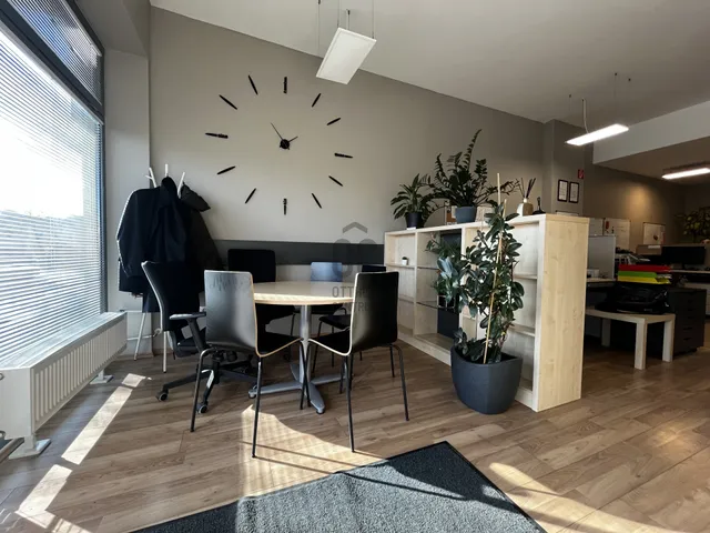 Eladó kereskedelmi és ipari ingatlan Győr 57 nm