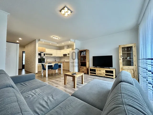 Eladó lakás Győr, Révfalu 79 nm