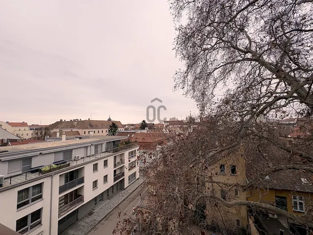 Eladó lakás Győr 86 nm