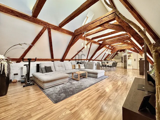 Eladó lakás Győr, Újváros 130 nm