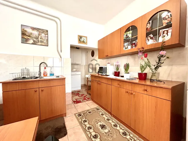 Eladó ház Tényő 1991 nm