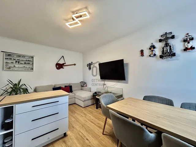 Eladó lakás Győr, Adyváros 53 nm