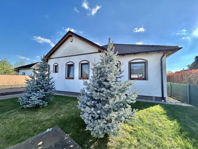 Eladó ház Vámosszabadi, Orgona utca 121 nm