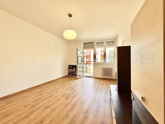 Eladó lakás Győr, Nádorváros 43 nm