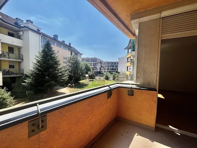 Eladó lakás Győr, Révfalu 72 nm