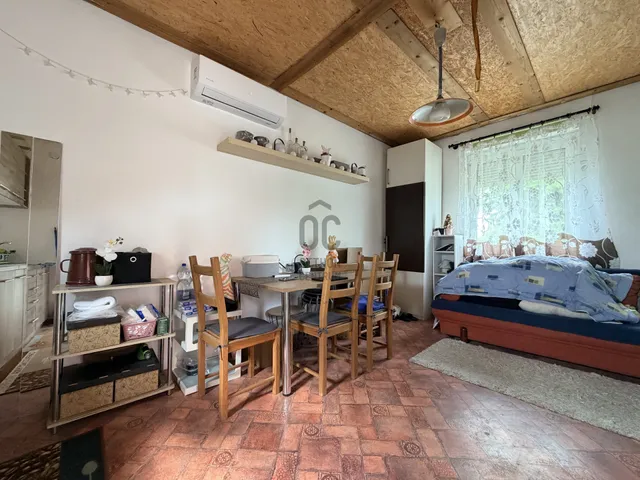 Eladó nyaraló Győr 15 nm