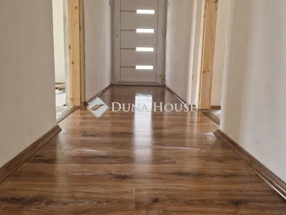 Eladó ház Tiszafüred 155 nm