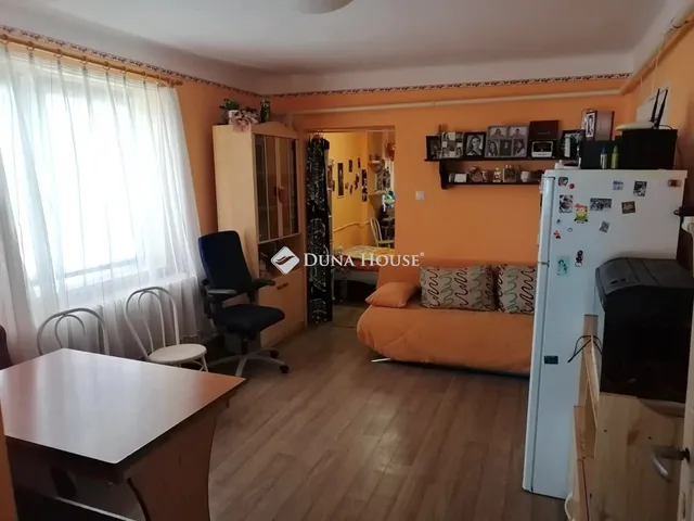 Eladó ház Tiszafüred 82 nm