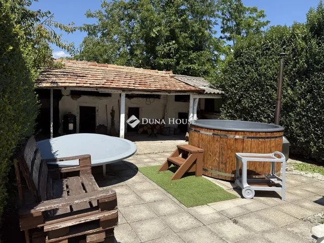 Eladó ház Poroszló 100 nm