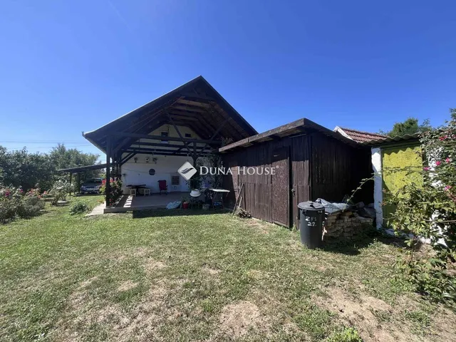 Eladó ház Tiszacsege, Zátony IV. utca 134 nm