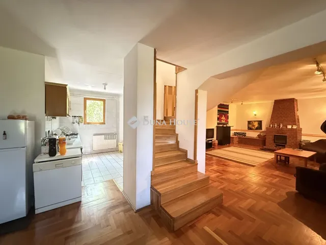 Eladó ház Poroszló 360 nm